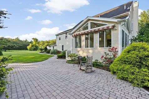 44 Cambridge Drive Auburn NH 03032