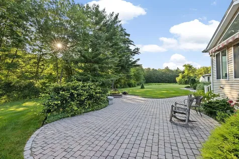 44 Cambridge Drive Auburn NH 03032
