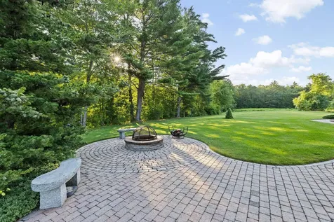 44 Cambridge Drive Auburn NH 03032