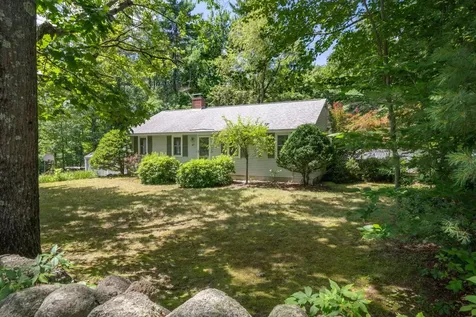 217 Hall Avenue Henniker NH 03242