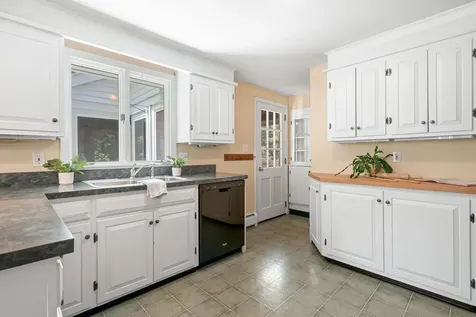 217 Hall Avenue Henniker NH 03242