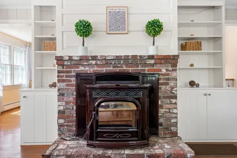 217 Hall Avenue Henniker NH 03242