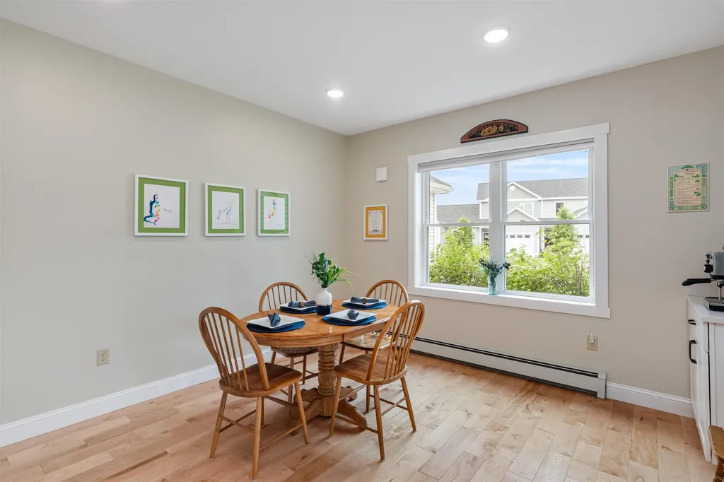 13 Clover Lane Hinesburg VT 05461