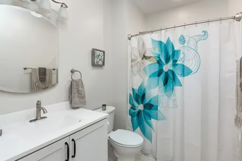 13 Clover Lane Hinesburg VT 05461