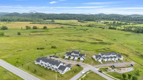 13 Clover Lane Hinesburg VT 05461