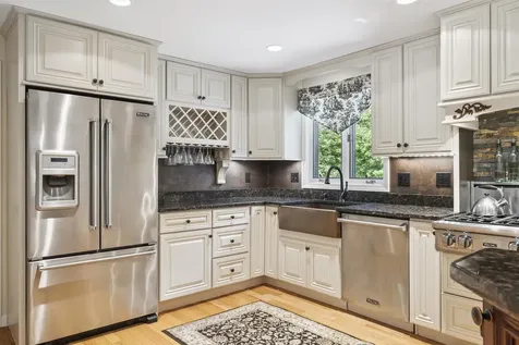 9 Chestnut Drive Gilford NH 03249