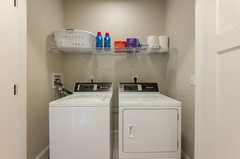 15 Rose Fountain Lane Hampton NH 03842