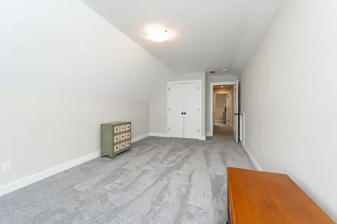 15 Rose Fountain Lane Hampton NH 03842