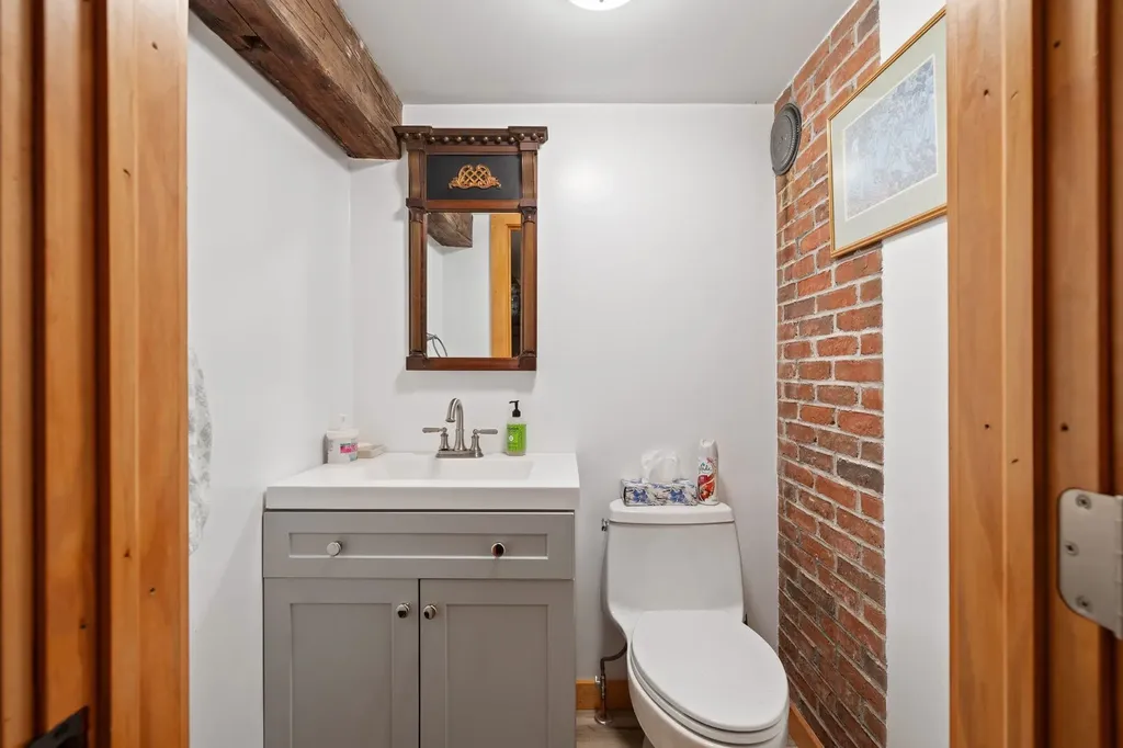 23 Brook Road Rockingham VT 05154