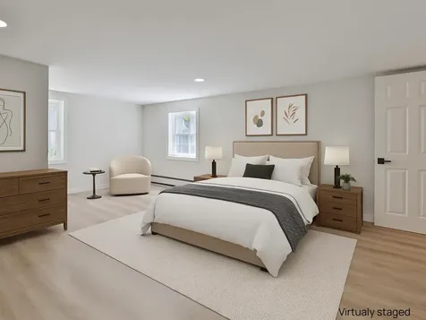 14 Chester Road Derry NH 03038