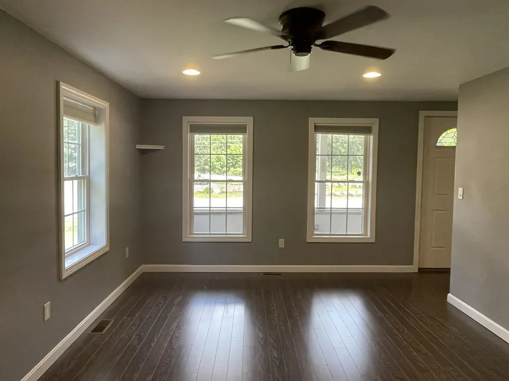 334-336 Main Street Sandown NH 03873