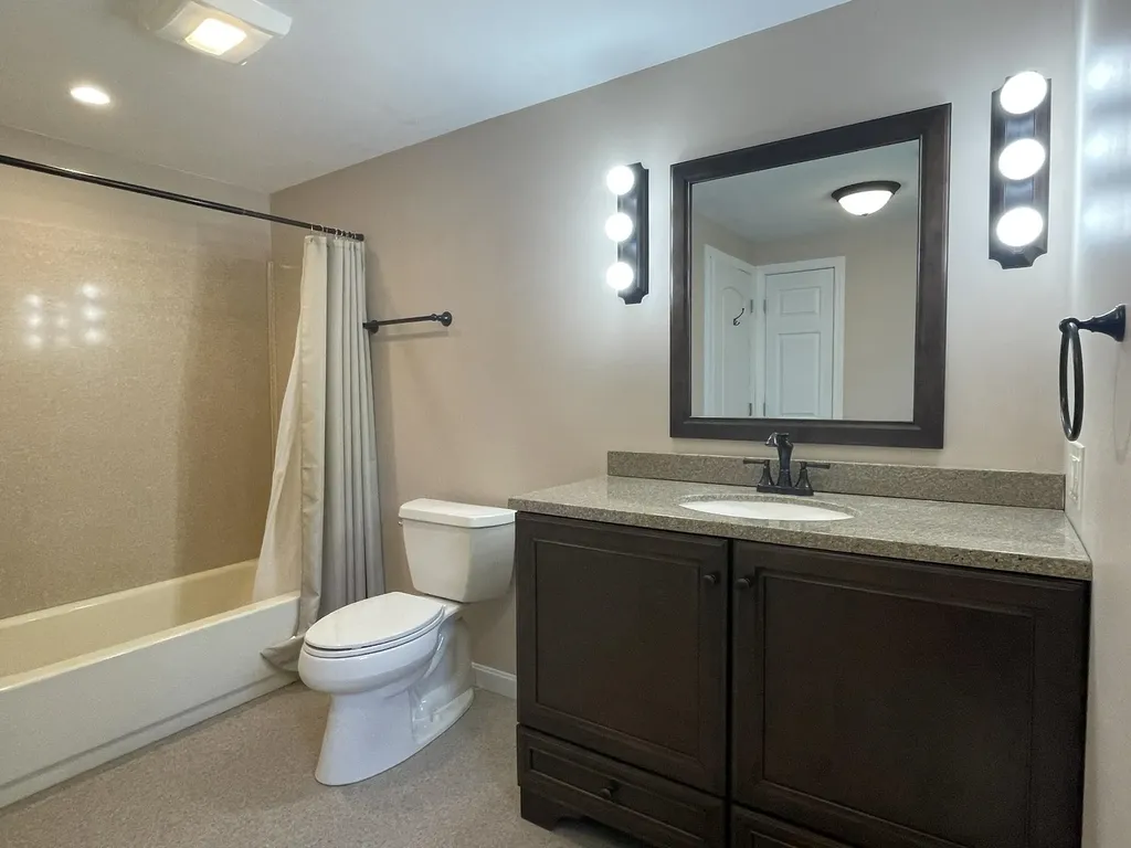 334-336 Main Street Sandown NH 03873