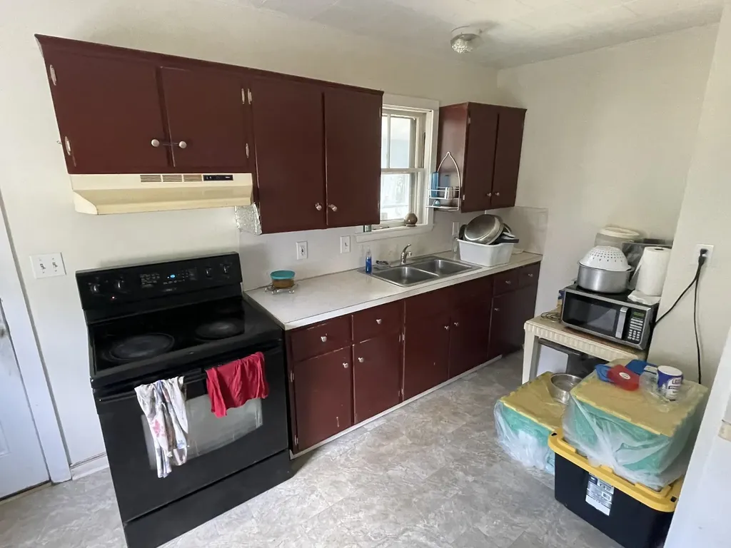 334-336 Main Street Sandown NH 03873