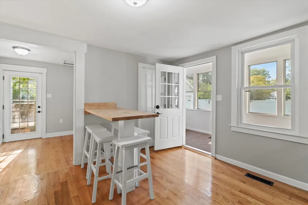 20 Tilton Street Manchester NH 03102