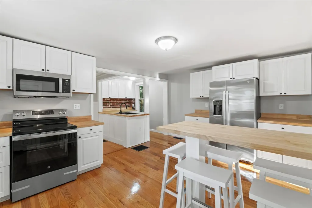 20 Tilton Street Manchester NH 03102