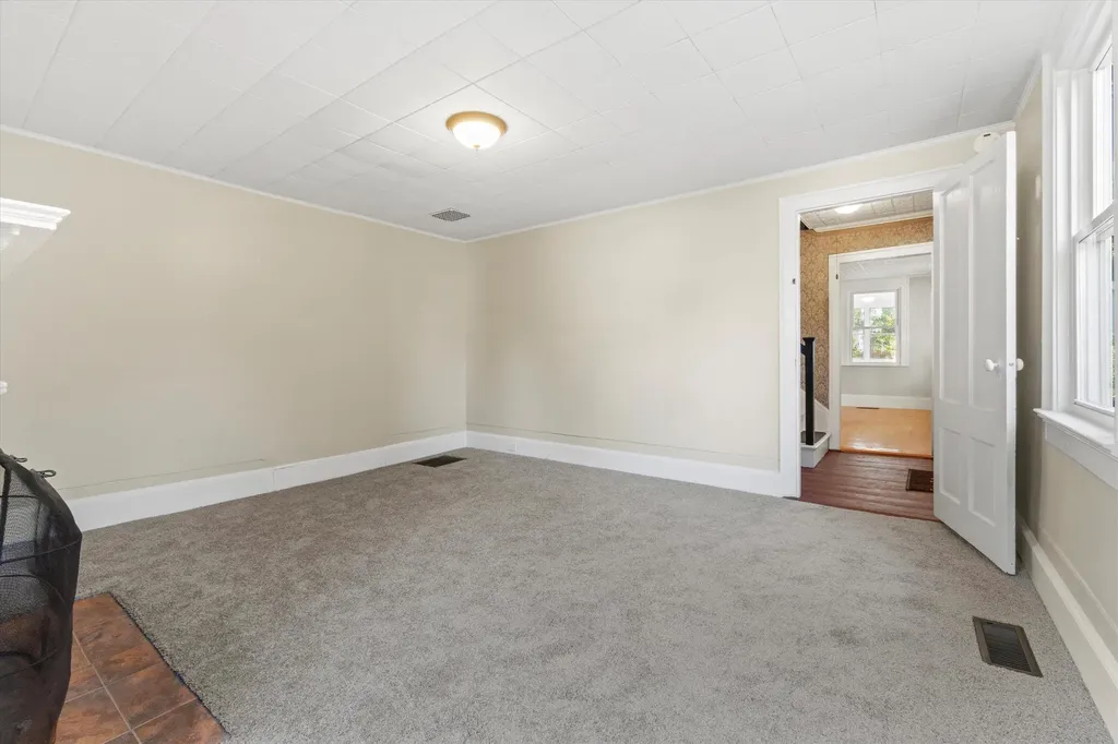 20 Tilton Street Manchester NH 03102