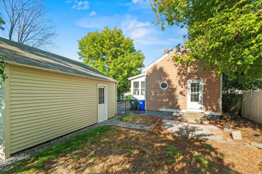 20 Tilton Street Manchester NH 03102