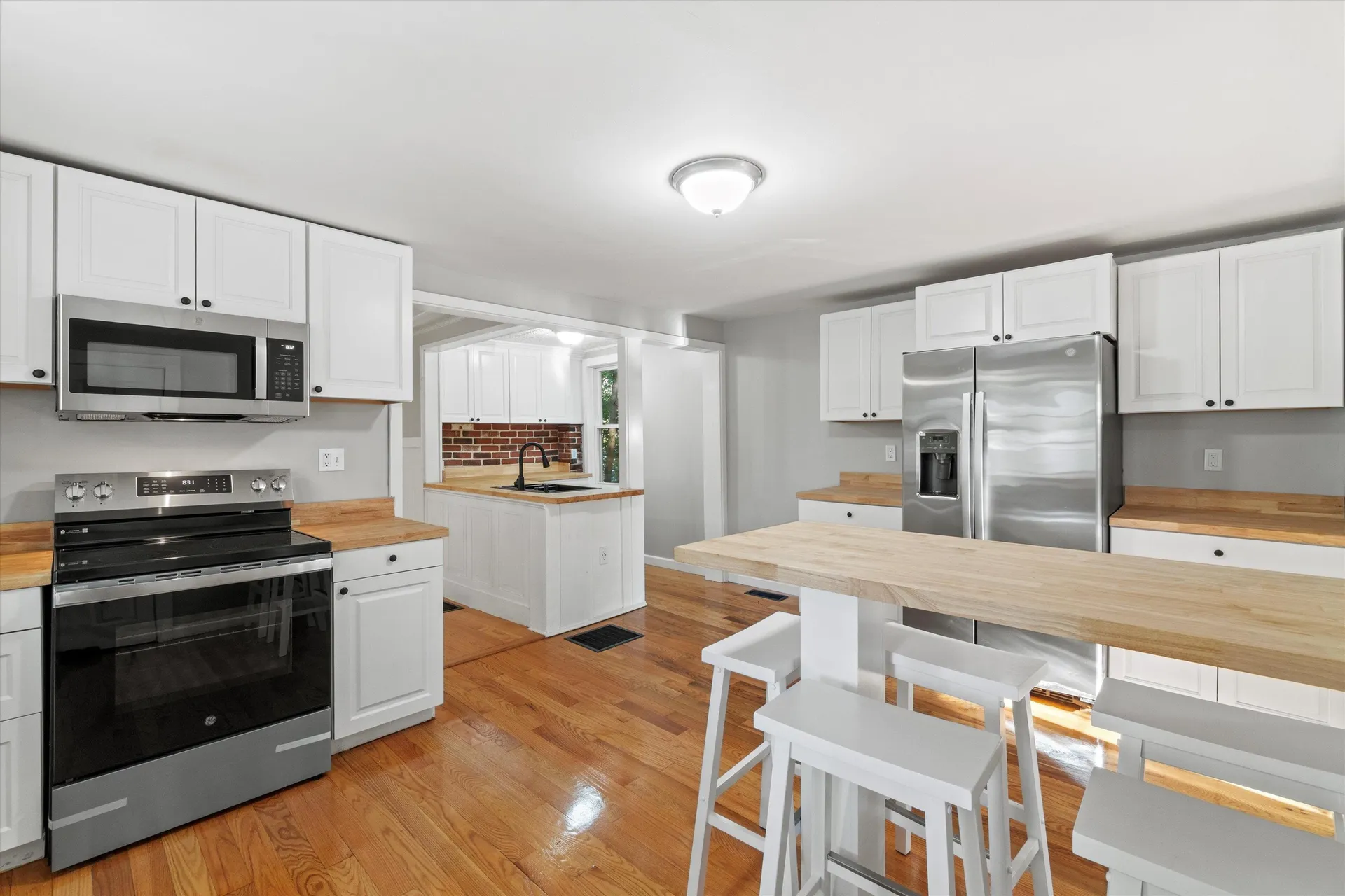 20 Tilton Street Manchester NH 03102