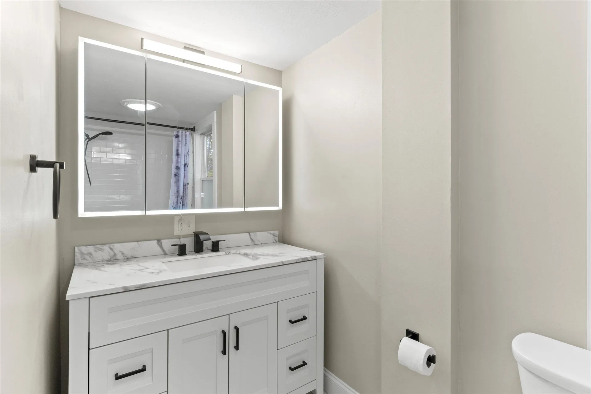 20 Tilton Street Manchester NH 03102