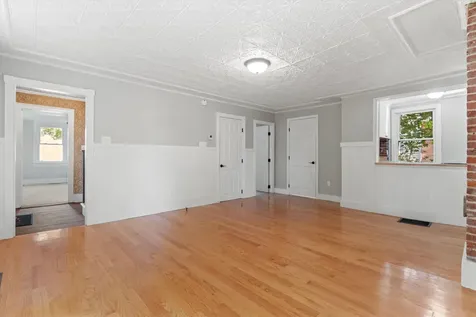 20 Tilton Street Manchester NH 03102