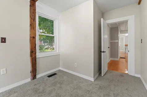 20 Tilton Street Manchester NH 03102