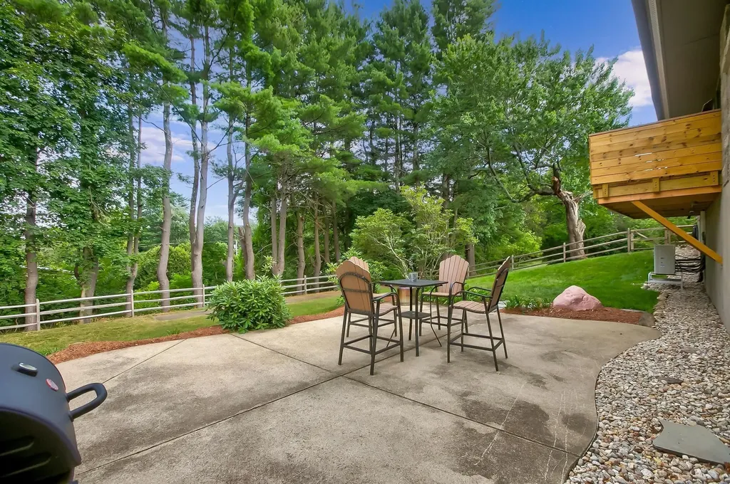 1239 Union Street Manchester NH 03104