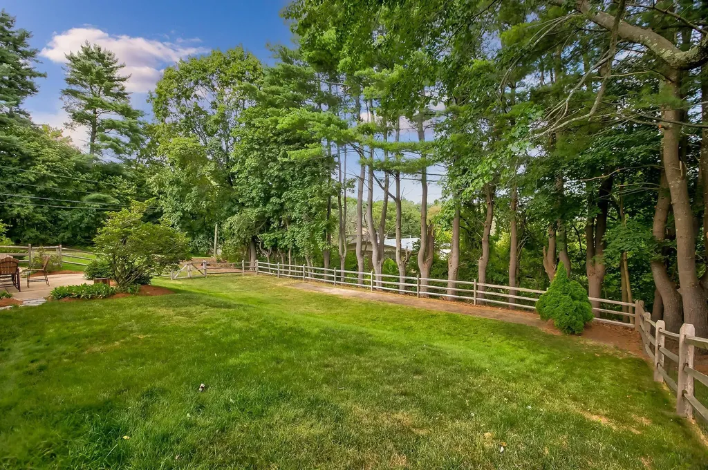 1239 Union Street Manchester NH 03104