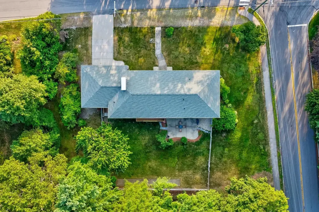 1239 Union Street Manchester NH 03104