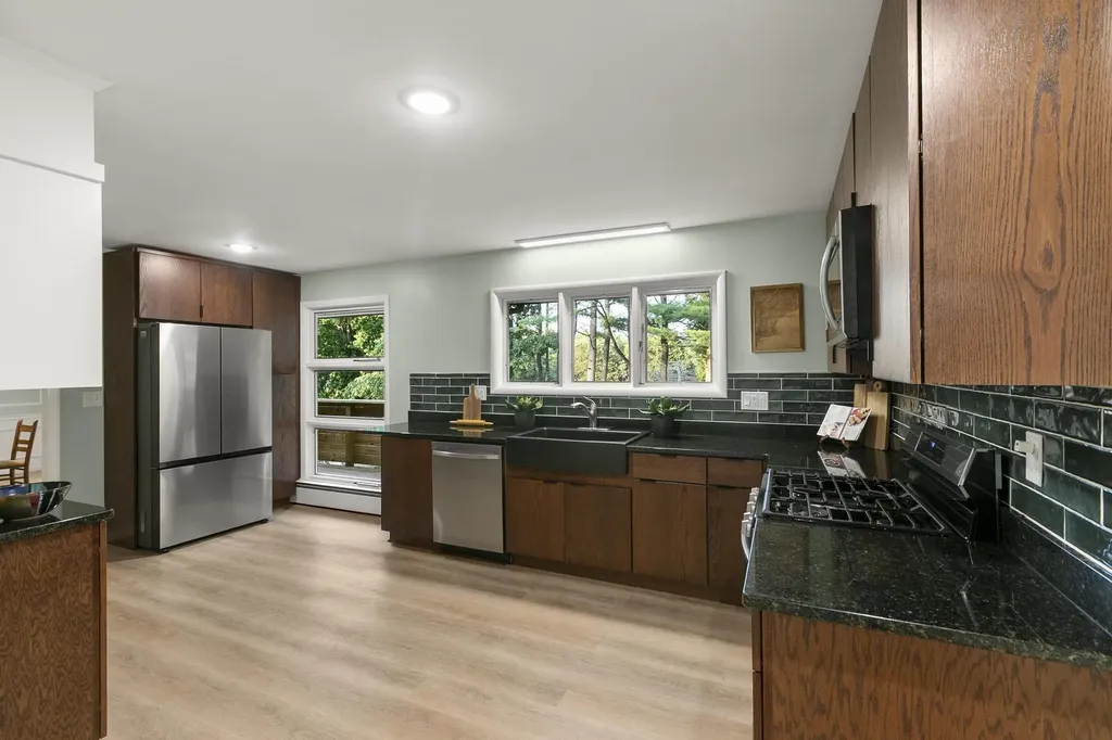 1239 Union Street Manchester NH 03104