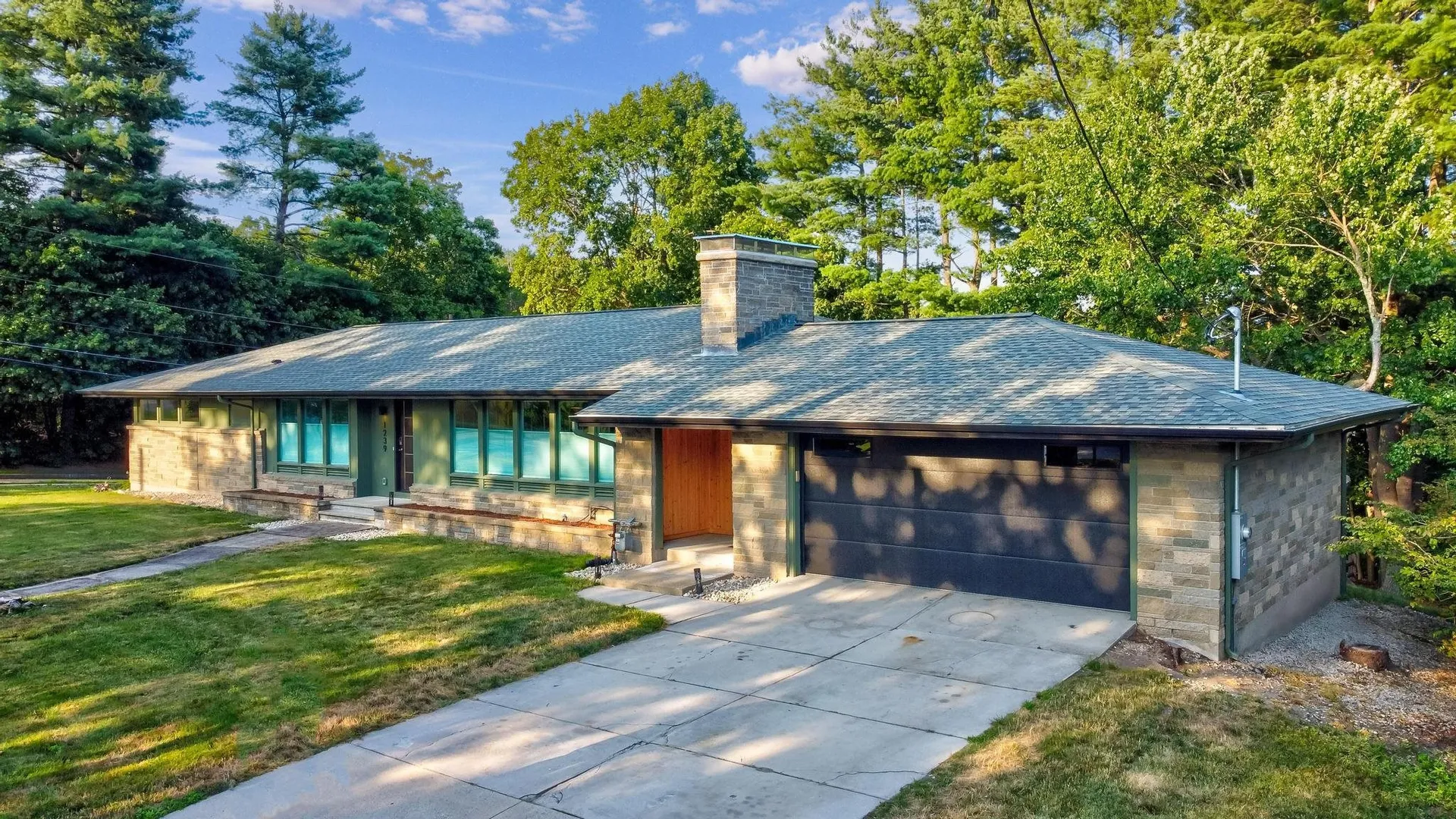 1239 Union Street Manchester NH 03104