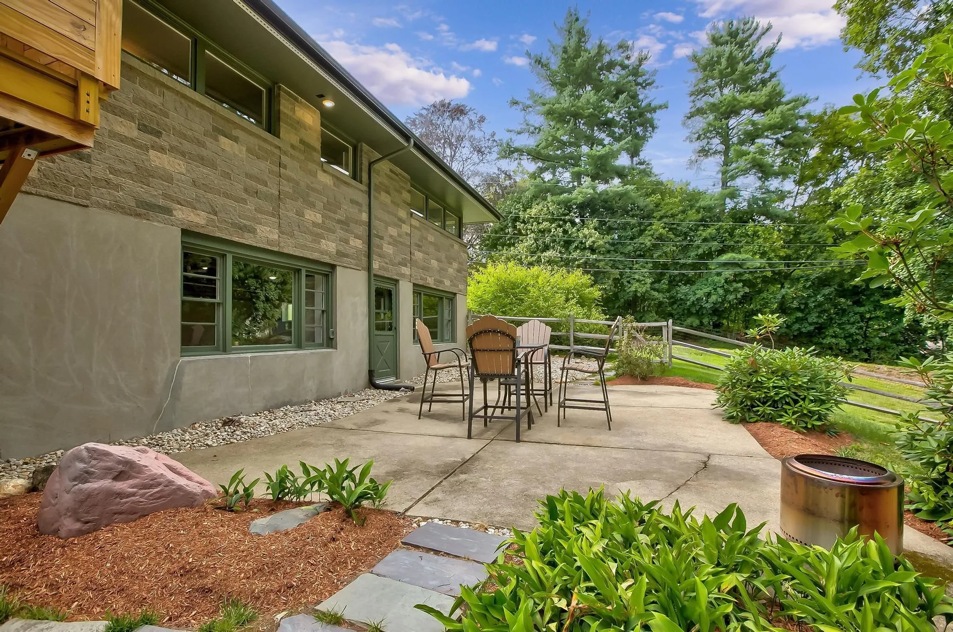 1239 Union Street Manchester NH 03104