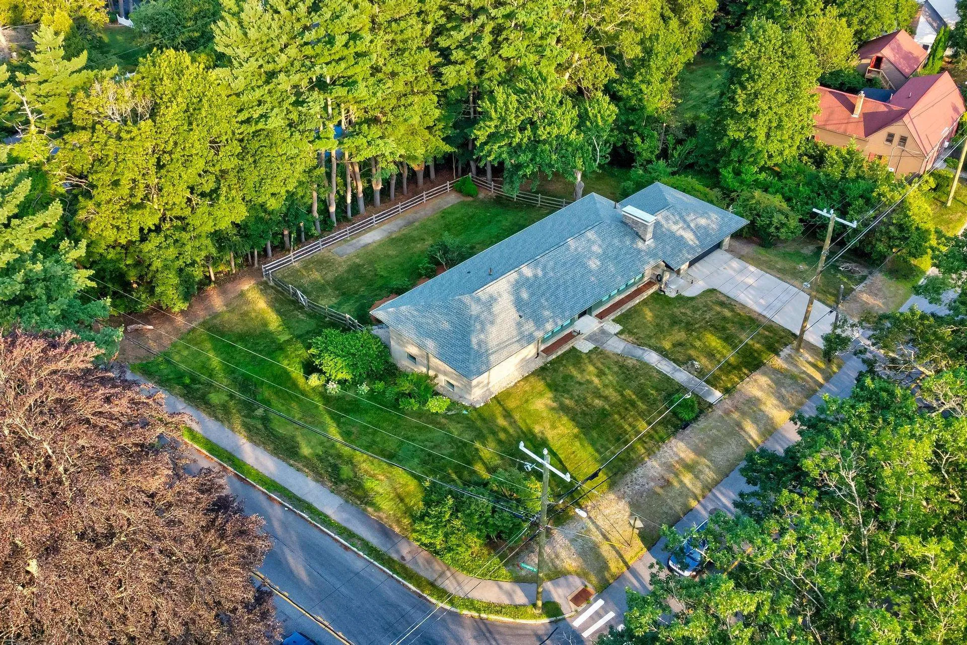 1239 Union Street Manchester NH 03104