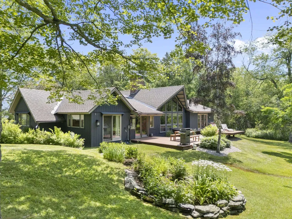 55 Crosstown Road Dover VT 05356