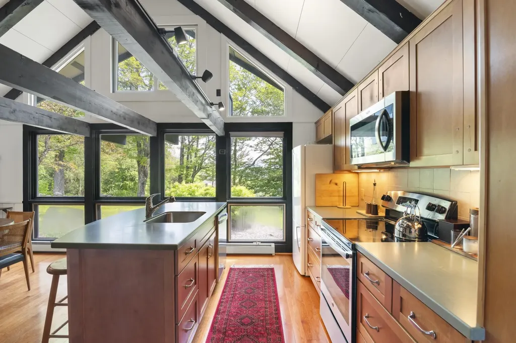 55 Crosstown Road Dover VT 05356