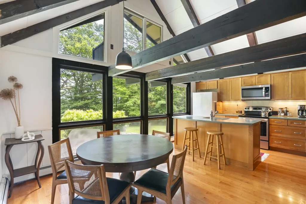 55 Crosstown Road Dover VT 05356