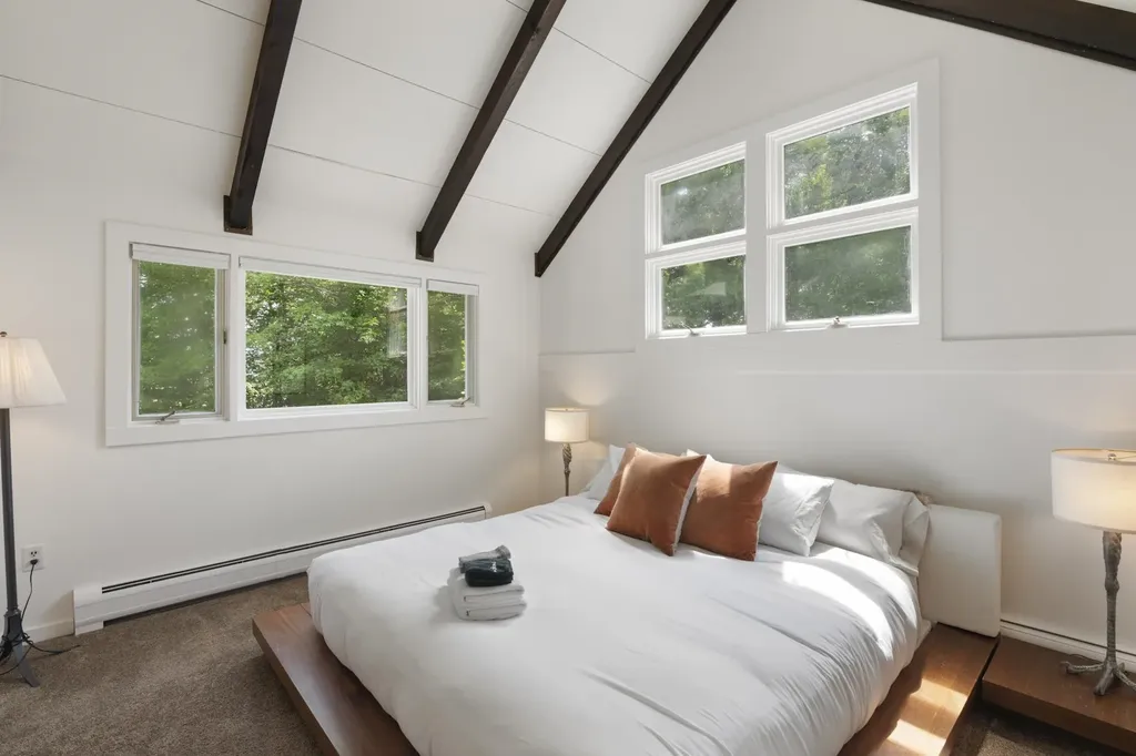 55 Crosstown Road Dover VT 05356