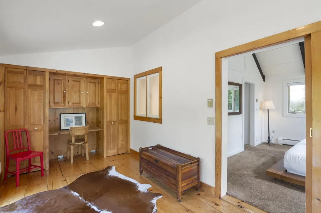 55 Crosstown Road Dover VT 05356