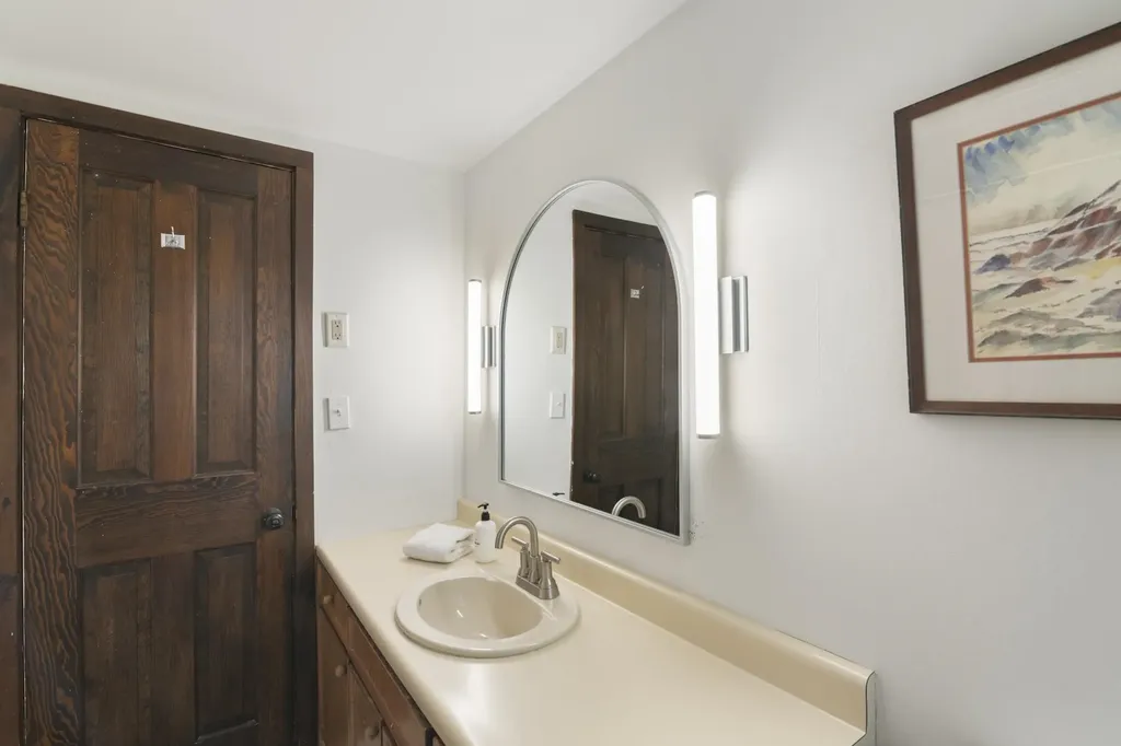 55 Crosstown Road Dover VT 05356