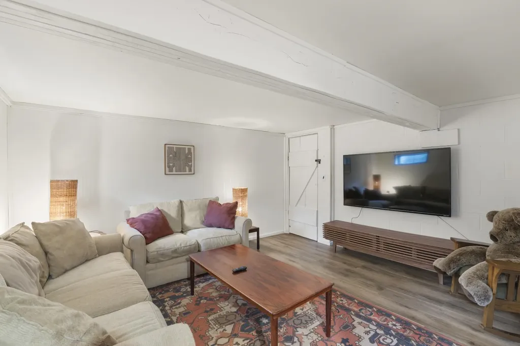 55 Crosstown Road Dover VT 05356