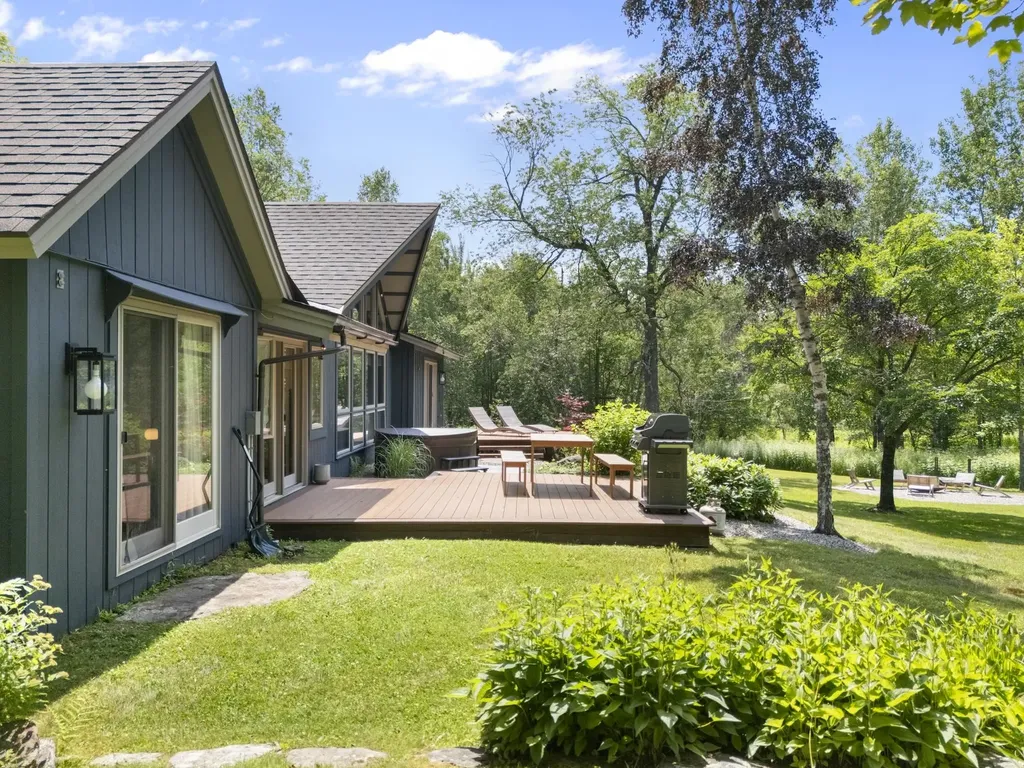 55 Crosstown Road Dover VT 05356