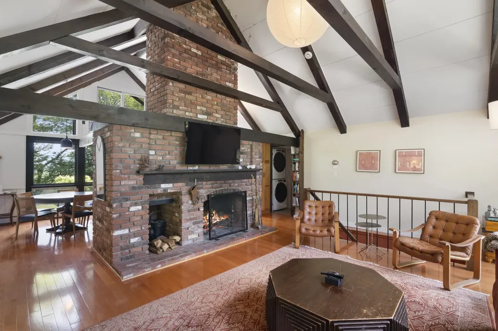 55 Crosstown Road Dover VT 05356