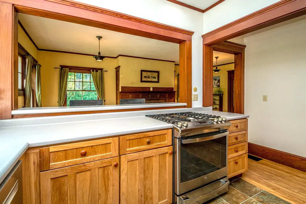 44 Neighbors Row Conway NH 03860