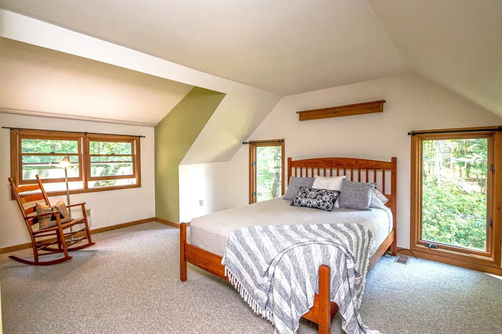 44 Neighbors Row Conway NH 03860