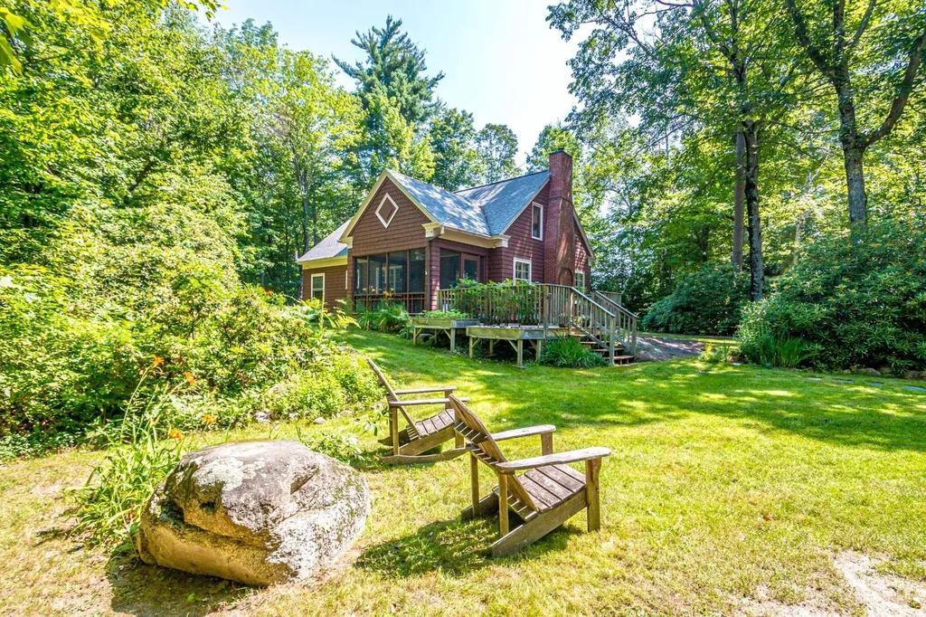 44 Neighbors Row Conway NH 03860