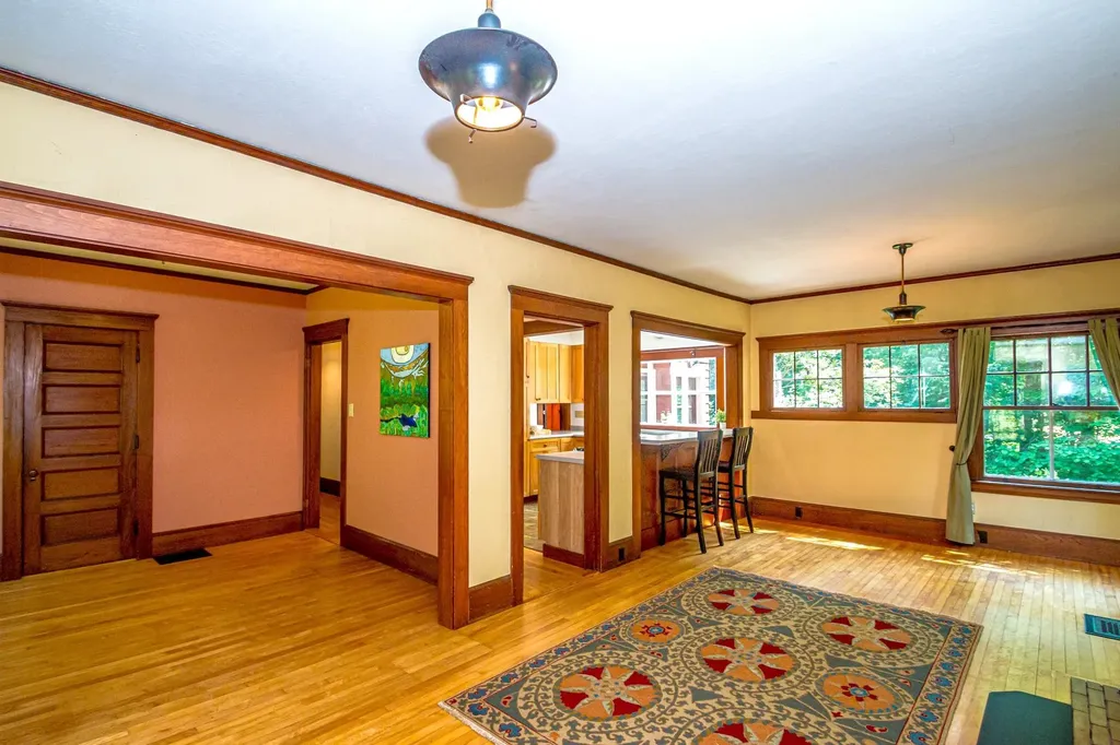 44 Neighbors Row Conway NH 03860