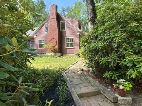 44 Neighbors Row Conway NH 03860