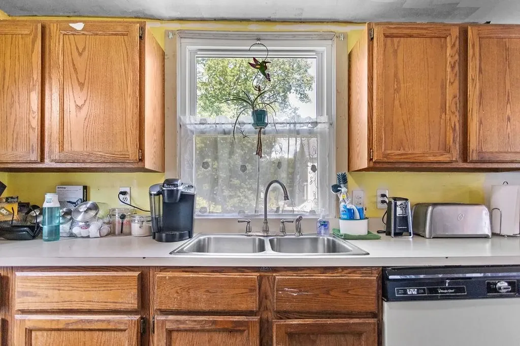39 Granite Avenue Salem NH 03079