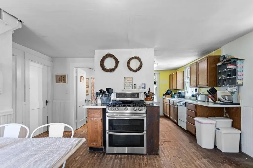 39 Granite Avenue Salem NH 03079