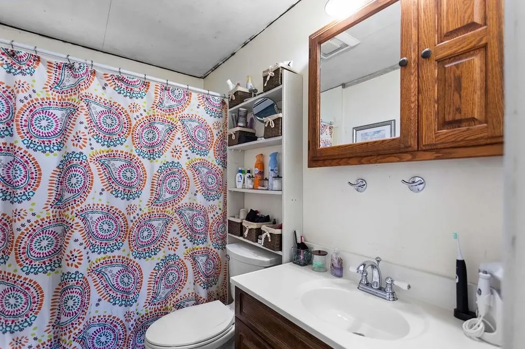 39 Granite Avenue Salem NH 03079