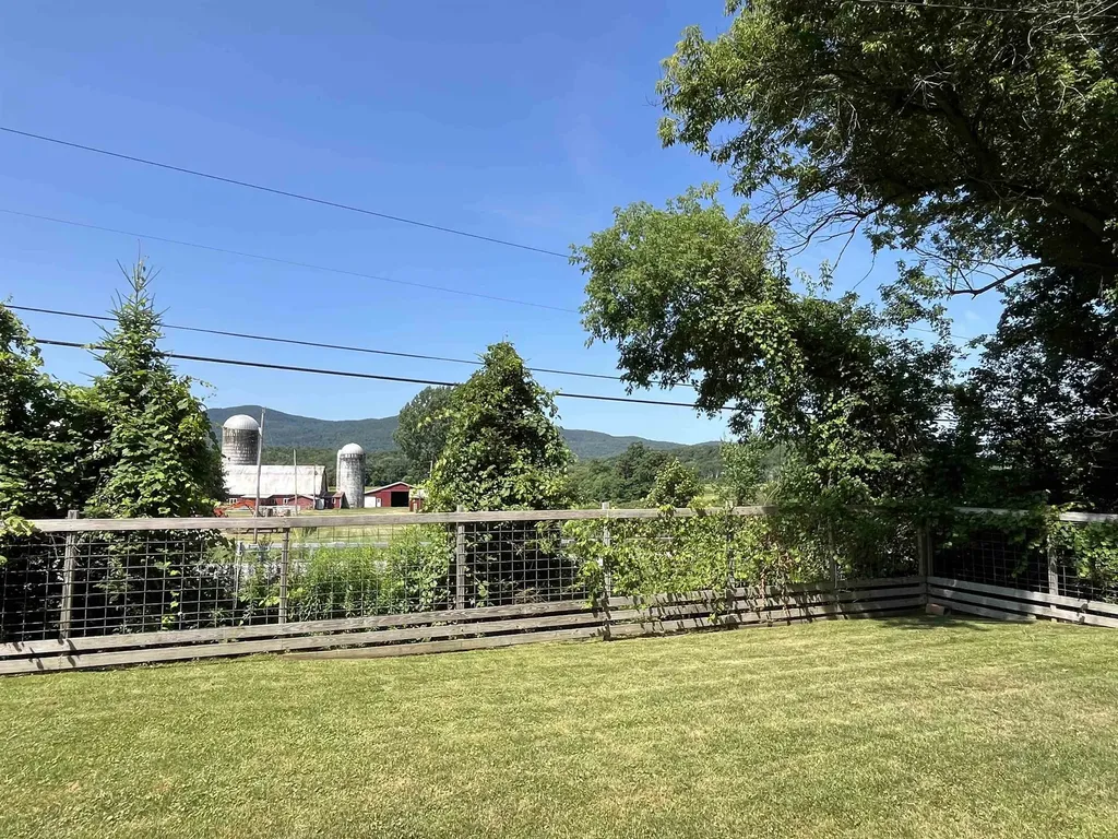 6696 Us Route 7 Pittsford VT 05733